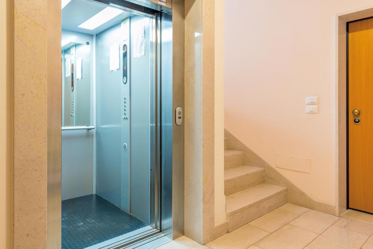 Goodstay Archimede Apartment Lecce Exterior photo